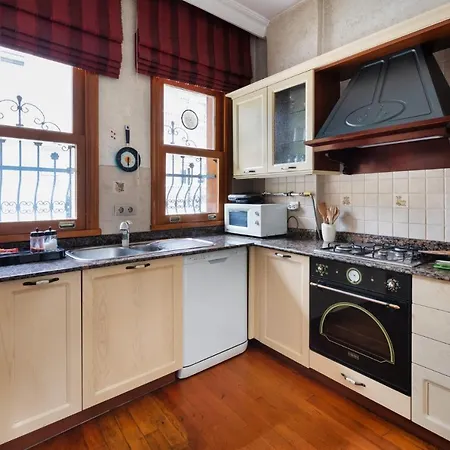 Gorgeous Private 3br 2ba W Bosphorus View * Стамбул