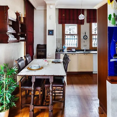 Casa de Férias Gorgeous Private 3br 2ba W Bosphorus View